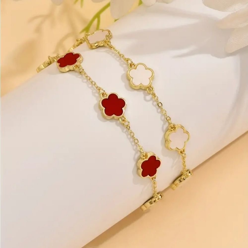 Five Leaf Clover Design Motif Bracelets - Set of 2